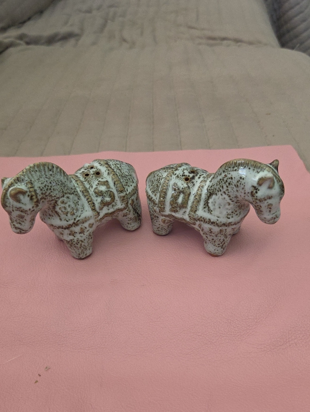 Ceramic Horse Salt and Pepper Shakers - Speckled White and Brown